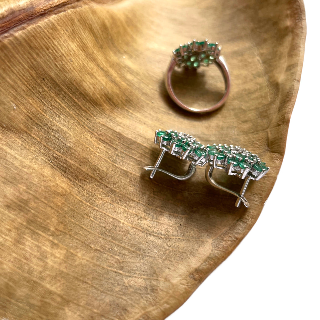 emerald ring and earrings set