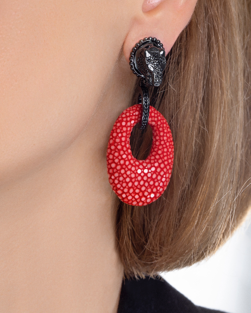 Leopard Coral Red Earrings black
